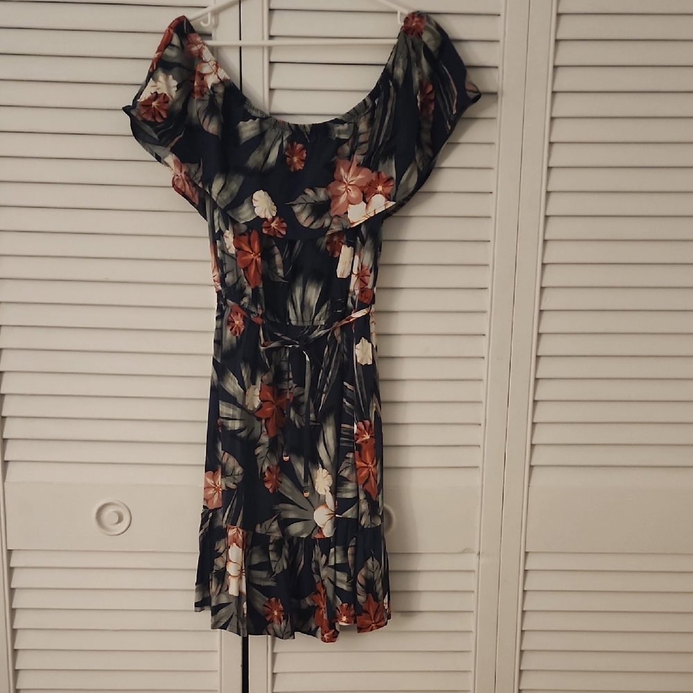 Tourquoise Couture Dress Size LARGE
